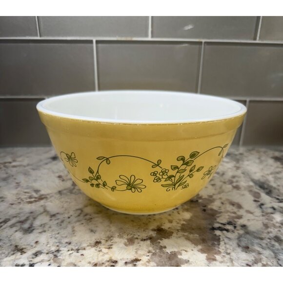 Vintage Pyrex Shenandoah Mixing Bowl #402 Round 1.5 Qt Floral Replacement USA - Picture 1 of 16